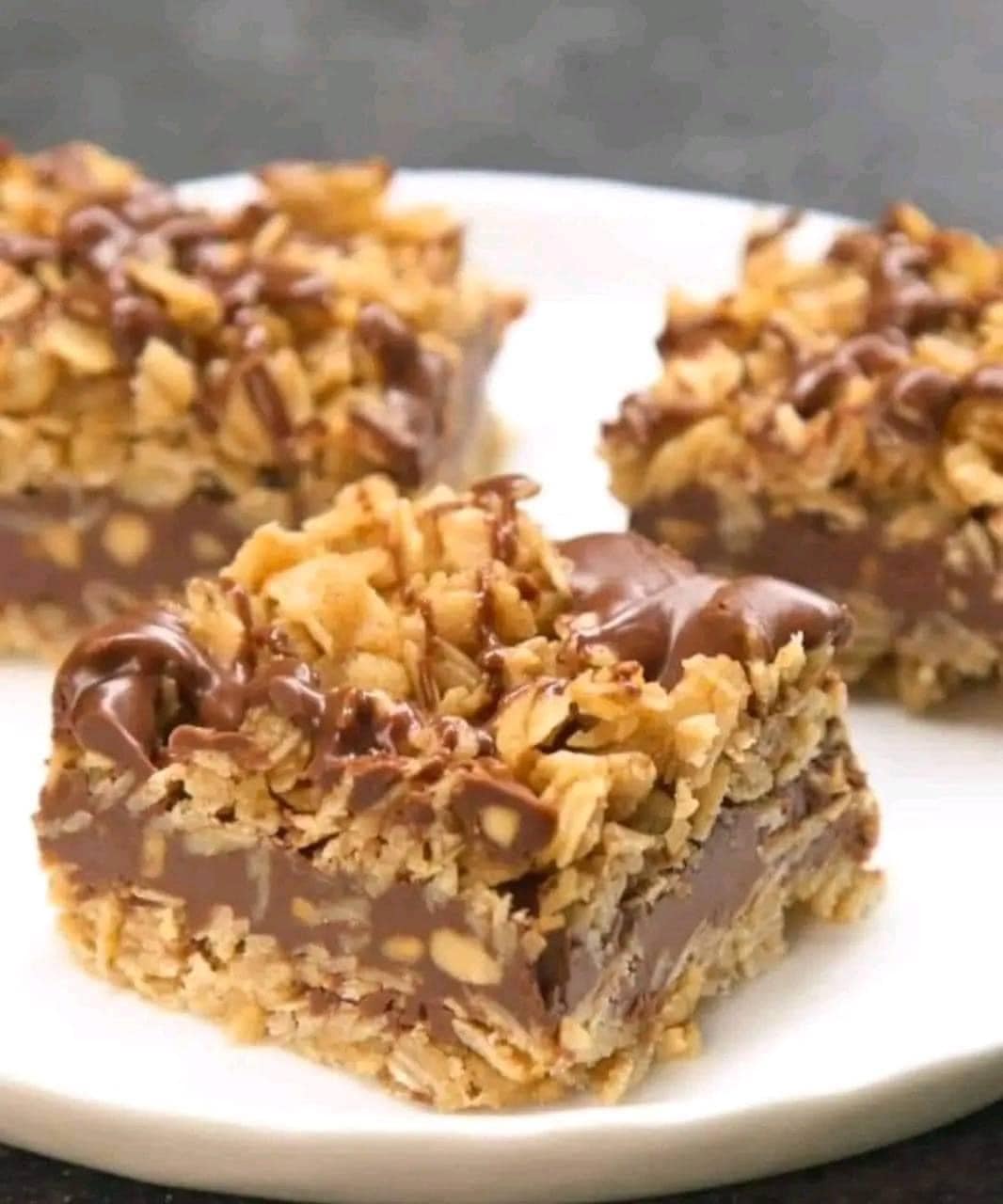 No Bake Chocolate Oat Bars Recipe
