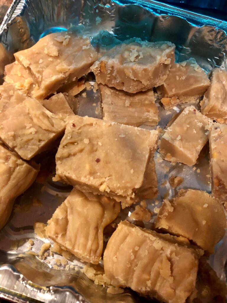 Easiest Peanut Butter Fudge – 4 Ingredient Recipe